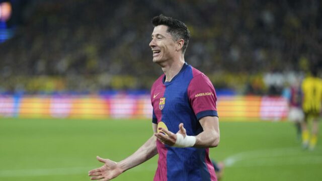 Lewandowski je k dispozícii pre Barcelonu v druhom semifinále Ligy majstrov proti Inter

