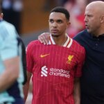 Liverpool 'Fans' Show True Colours à Trent Alexander-Arnold laissant Gary Neville stupéfait