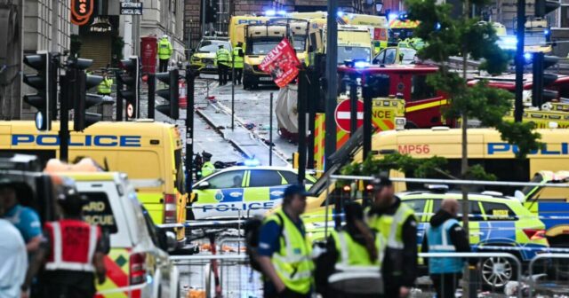 Liverpool Parade Auto Crash: Aktualizácie ako 27 hospitalizovaných, vrátane detí a vodiča | Futbalový šport

