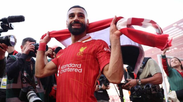 Liverpool s historickou kampaňou 24-25

