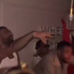 Hviezdy Liverpoolu, online, sa stiahli na novom povrchu videa.