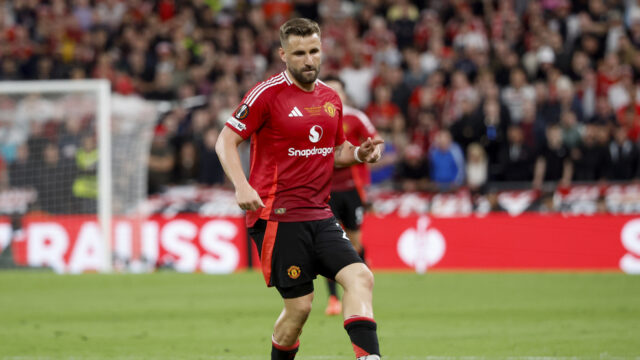 Luke Shaw hodí svoju váhu za Ruben Amorim, aby udržal Manchester United Job

