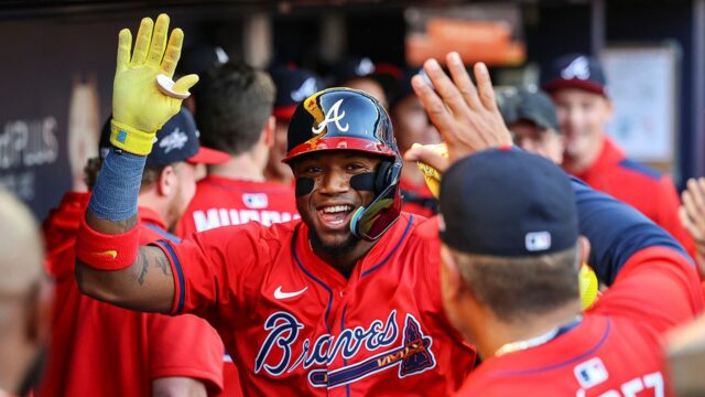 MLB News: Braves 'Ronald Acuna Crushes Thuis beh v prvej bitke od roztrhaného ACL

