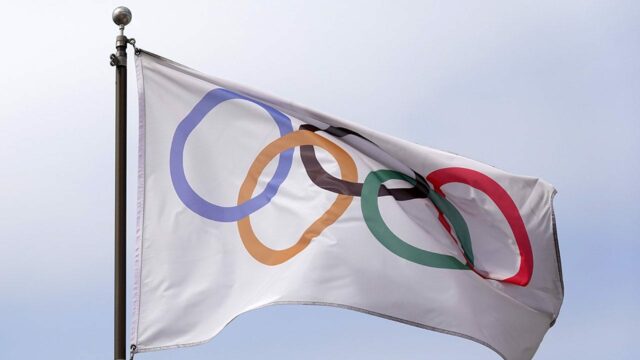 Majitelia NFL, aby hlasovali o tom, že umožňujú aktívnym hráčom v roku 2028 futbal olympijskej vlajky

