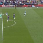 Man City `` volé '' comme Wayne Rooney et que les fans fument à VAR sur `` 100% Card rouge '' en finale de la FA Cup