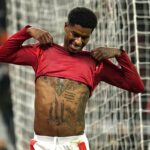Man United, za volanie Marcusa Rashforda, pretože sa snaží predať leto s konkurentmi pripravenými na Gazump Aston Villa za 315 000 GBP týždenne po kreditnom kúzle.