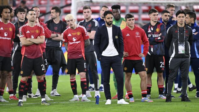 Personál Manchester United je tento týždeň zasiahnutý dvojitým mŕtvicou po stredajšej európskej lige -konečná porážka