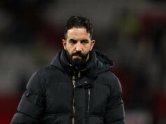 Staré poznámky Rubena Nevesa o Brunovi Fernandesovi by sa teraz mohli vzťahovať aj na neho Manchester United Star možno naznačila odchod Old Trafford po konečnej strate Európskej ligy