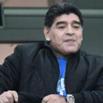 Maradonin súdny proces bol pozastavený týždeň po tom, čo je sudca obvinený z povolenia dokumentu