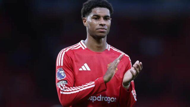 Marcus Rashford porazí dopyt po mzde pri prevodových hovoroch z Barcelony

