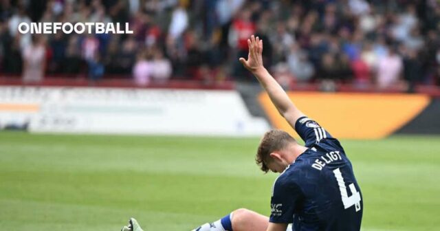 Icon: The Football Faithful