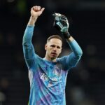 V 33 zápasoch Premier League Sels uložil 13 čistých stránok a 108 a zaznamenal tri priemerne na hru