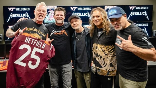 Metallica Rocks Stadium Virginia Tech s futbalovými vstupnými piesňami

