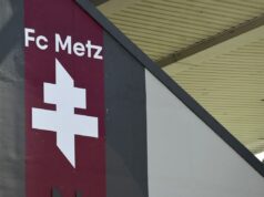 Oficiálny I Abdoulaye Nassoko podpisuje prvú profesionálnu zmluvu s Metz Get French Football News