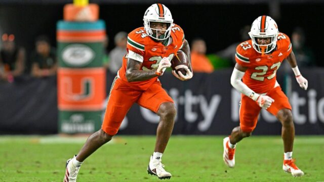 Miami LB Adarius Hayes zranený pri zrážke, v ktorej boli zabité dve deti

