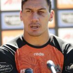 Bývalá hviezda Wests Tigers Elijah Taylor (na obrázku, 2020) zdvihla obálku pri hraní pod Michaelom Maguire a oznámila, že bol tak vyčerpaný po niektorých tréningoch