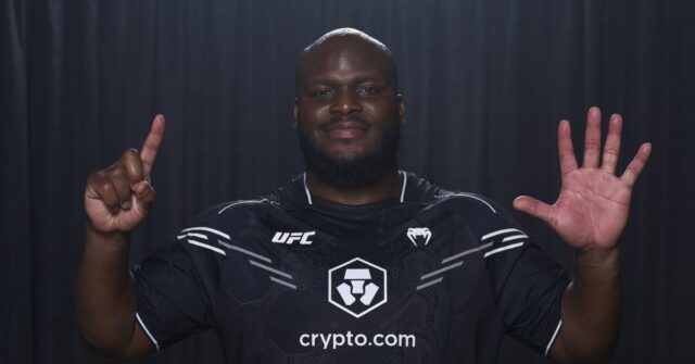 Midnight Mania! Derrick Lewis je unavený z povolania, ohrozuje Olei Check po súperovi - „no Diddy“

