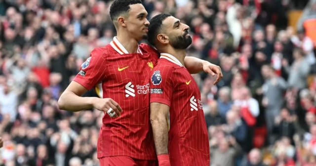 Mohamed Salah fait l'émotion de Trent Alexander-Arnold après la sortie de Liverpool
