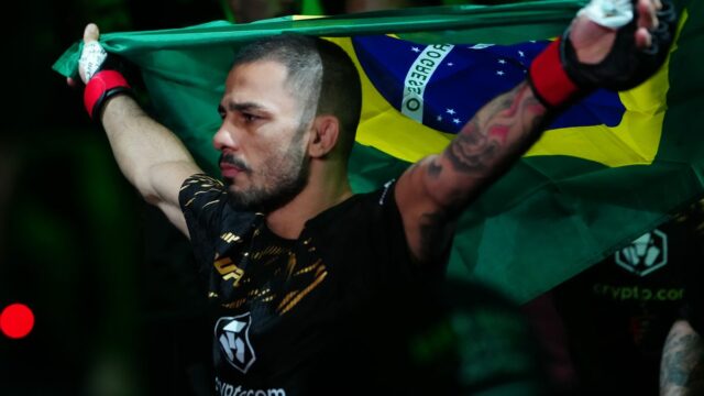 Muhammad Mokaev vymenuje jedného bojovníka, aby porazil šampióna UFC Alexandre Pantoja

