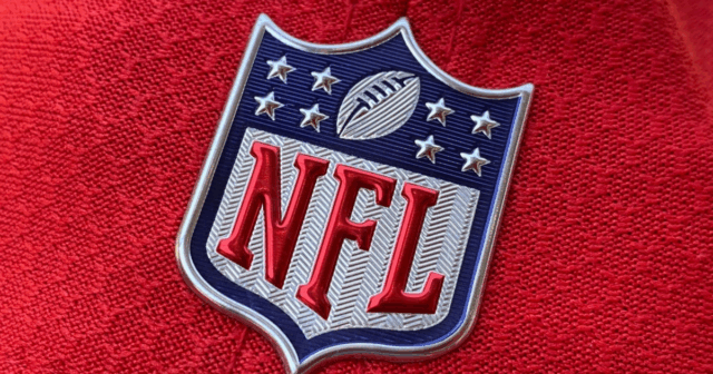 NFL umožňuje hráčom hrať vlajkový futbal na olympijských hrách v LA

