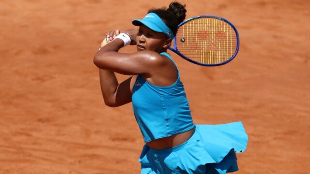 Naomi Osaka sa zhromaždí na úspech v treťom zvrate talianskeho otvoru

