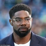 Richards sa pravidelne objavuje v CBS Sports a Sky Sports pri práci vo Veľkej Británii