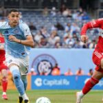 New York City FC Rallyes, aby porazil oheň krátkym rukou v Chicagu