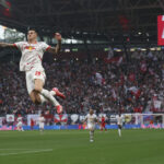 Kylian Mbape AcformBsbarsBars Waitslows to Blay in Psg v rake do Real Madrid
