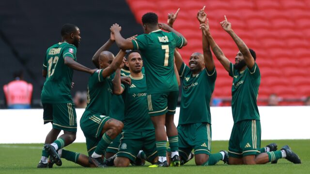 AFC Whyteleafe je na ceste napriek tomu, že sezónu dokončil pred tretím týždňom