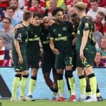 Brentford prekročil štvrtok večer v Nottinghamskom lese a porazil ich na námestí City 2-0