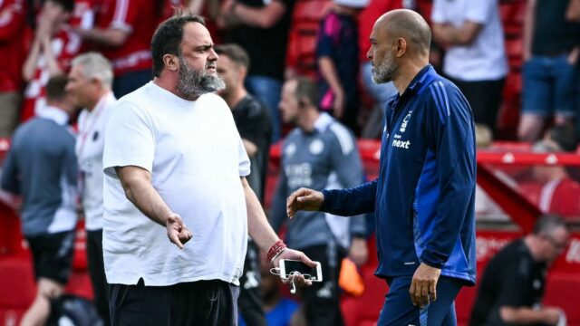 Nottingham Forest Marinakis sa dostal do poľa kvôli zraneniu Awoniyi

