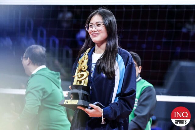 UAAP sezóna 87 Rokie roka Shaina Nitura od Adamson Lady Falcons. Filipínsky bohužiaľ