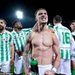 Odhalené: Ako môže Antony zarobiť muža United 'obrovské množstvo finále „Europa Conference League - ak je cieľom skutočného Betetu, aby sa rozčúlil s Chelsea