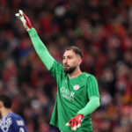PSG varoval pred Sack AC Miláno, Manchester United Cieľový záujem