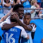 Pep Biel zdvíha Charlotte nad posádkou, aby zastavil šmyk na 5 zápasov