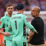 Pep Guardiola sa zdalo nahnevane, čeliť brankárovi Crystal Palace Dean Henderson po tom, čo Crystal Palace vyhral FA Cup