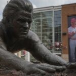 Pete Rose je teraz istá vec na baseballovej sieni slávy, však? Nie?