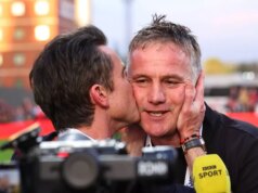 Manažér Wrexhamu podrobne opisuje januárovú prestupovú stratégiu po obrovskom míňaní Ryana Reynoldsa Obrázok