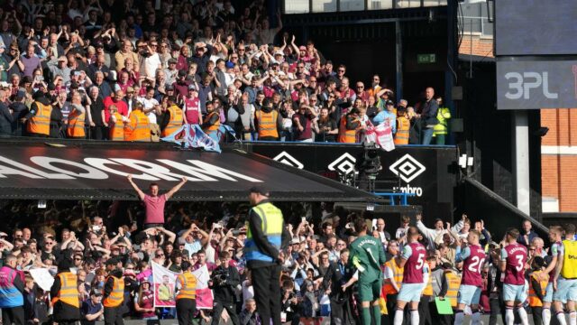 Počas hry Chelsea West Ham pokutoval za homofóbne na zdravie

