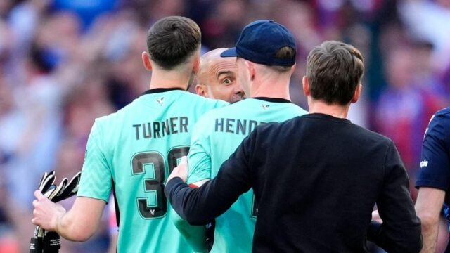 Posledná explózia pohára Guardiola FA sa objavila v Henderson v paláci po starostovi

