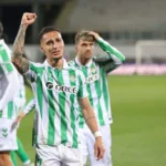 Pozri: Fanúšikovia skutočných Betis pošlú odvolaním sa na hviezdu úveru United Antony po hrdinstve konferencie Lega konferencie Lega
