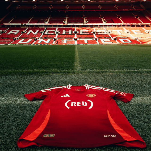 Man United Wears Trose Domáca súprava tento víkend