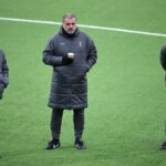Prečo jeden z trénerov Tottenhamu z Ange Postecoglou bežal domov po víťazstve Európskej ligy