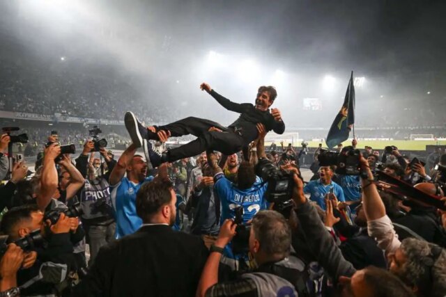 Prečo séria Napoli No Gain je zázrak

