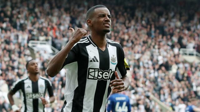 Premier League 2024-25: Nádejný útočník Newcastle Alexander Isaac môže hrať v základných finále sezóny

