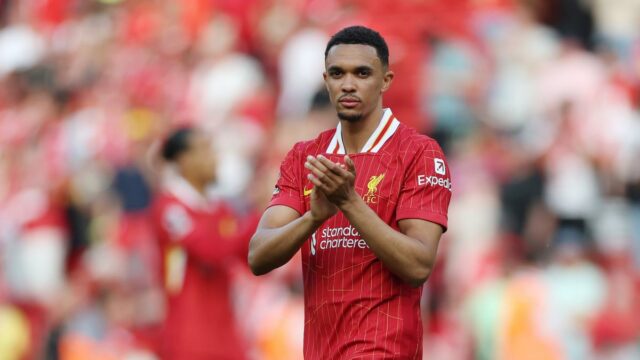 Premier League 2024-25: Slot Nie som si istý, či Alexander-Arnold bude hrať vo finále sezóny

