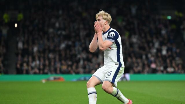Premier League: Bergvall stratiť zvyšok sezóny pre Spurs; Solanke, Madison podozrenie z hry West Ham

