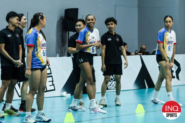 Bývalý závod Ateneo Blue Eagles počas kombinácie PVL Rookie Rokie.