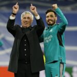 Hlavný tréner Real Madrid Carlo Ancelotti a pomocný tréner - a jeho syn - Davide Ancelotti