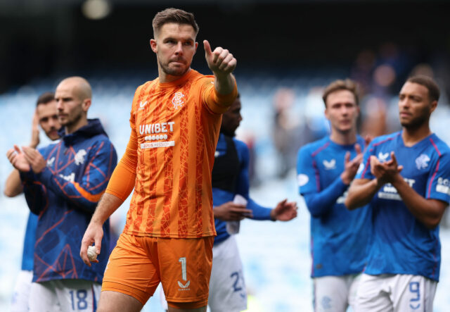 Strážcovia v akcii proti Hiberniánovi